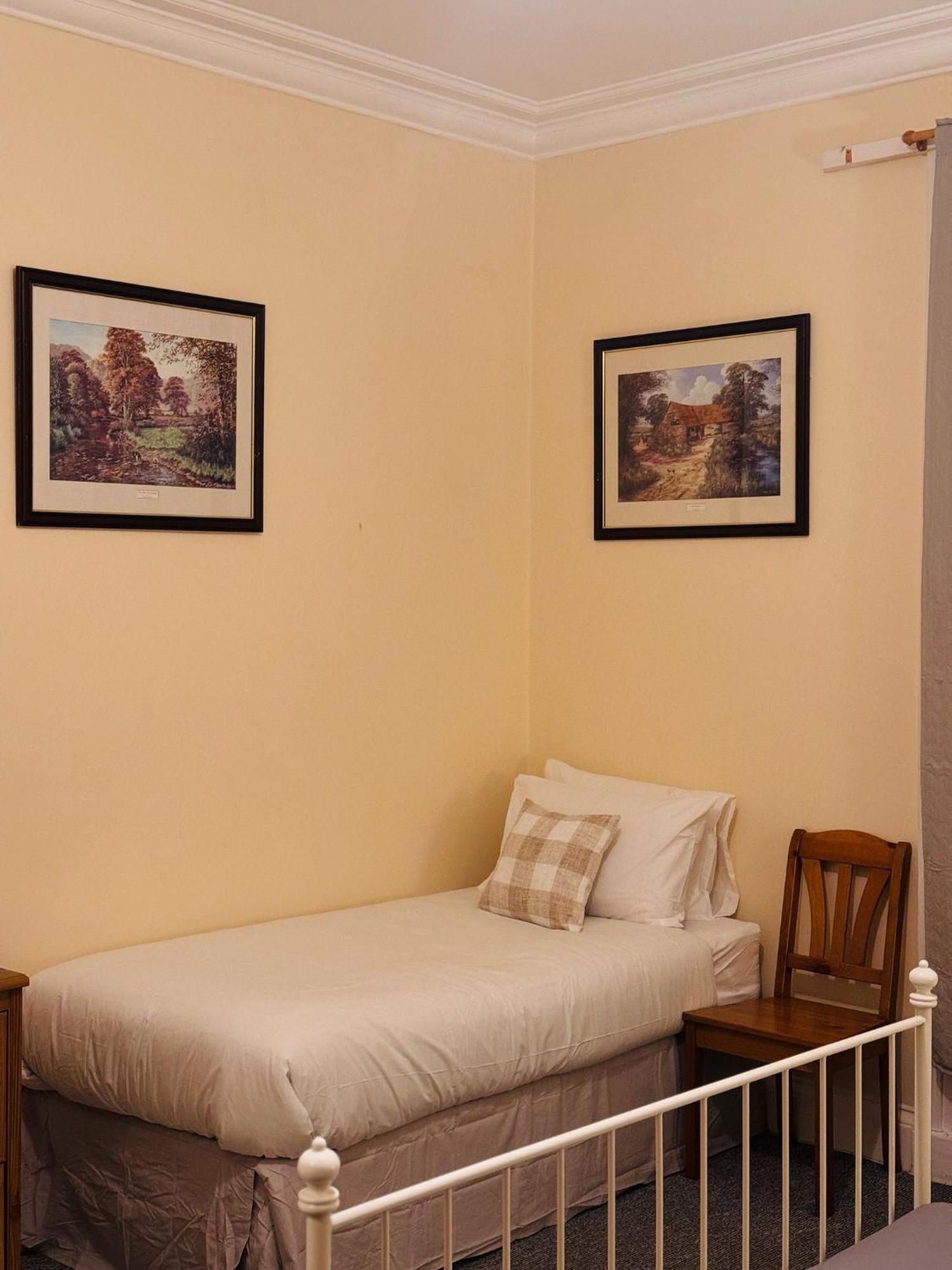 Edinburgh Travel Guest House Buitenkant foto