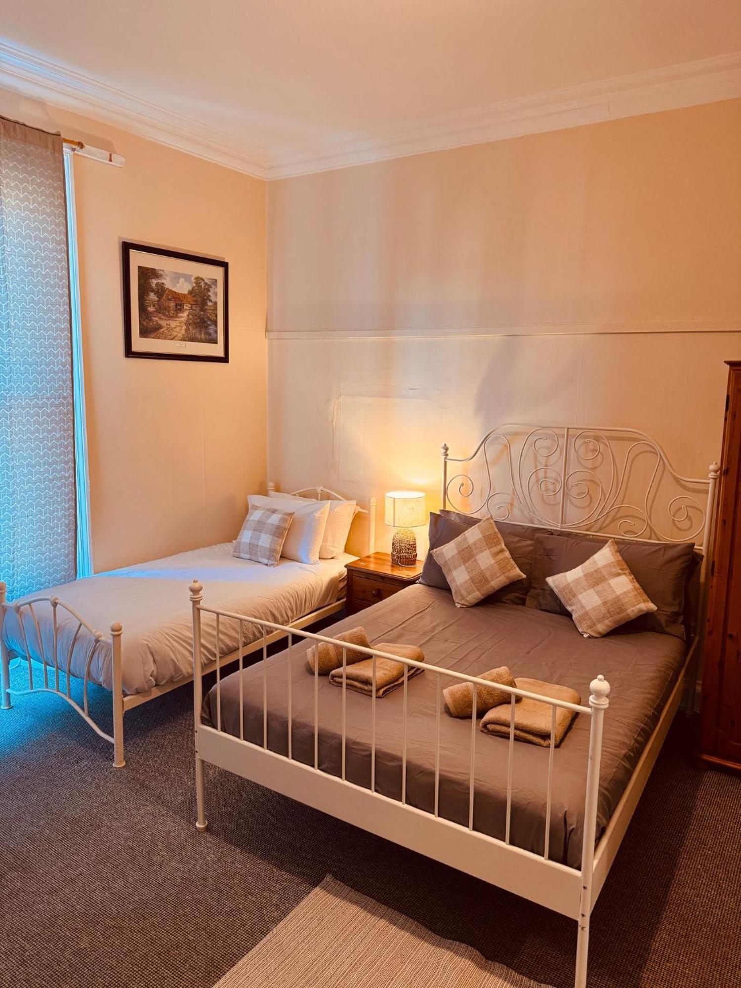 Edinburgh Travel Guest House Buitenkant foto