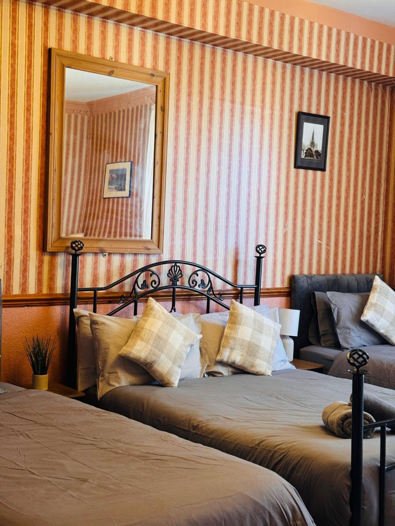 Edinburgh Travel Guest House Buitenkant foto