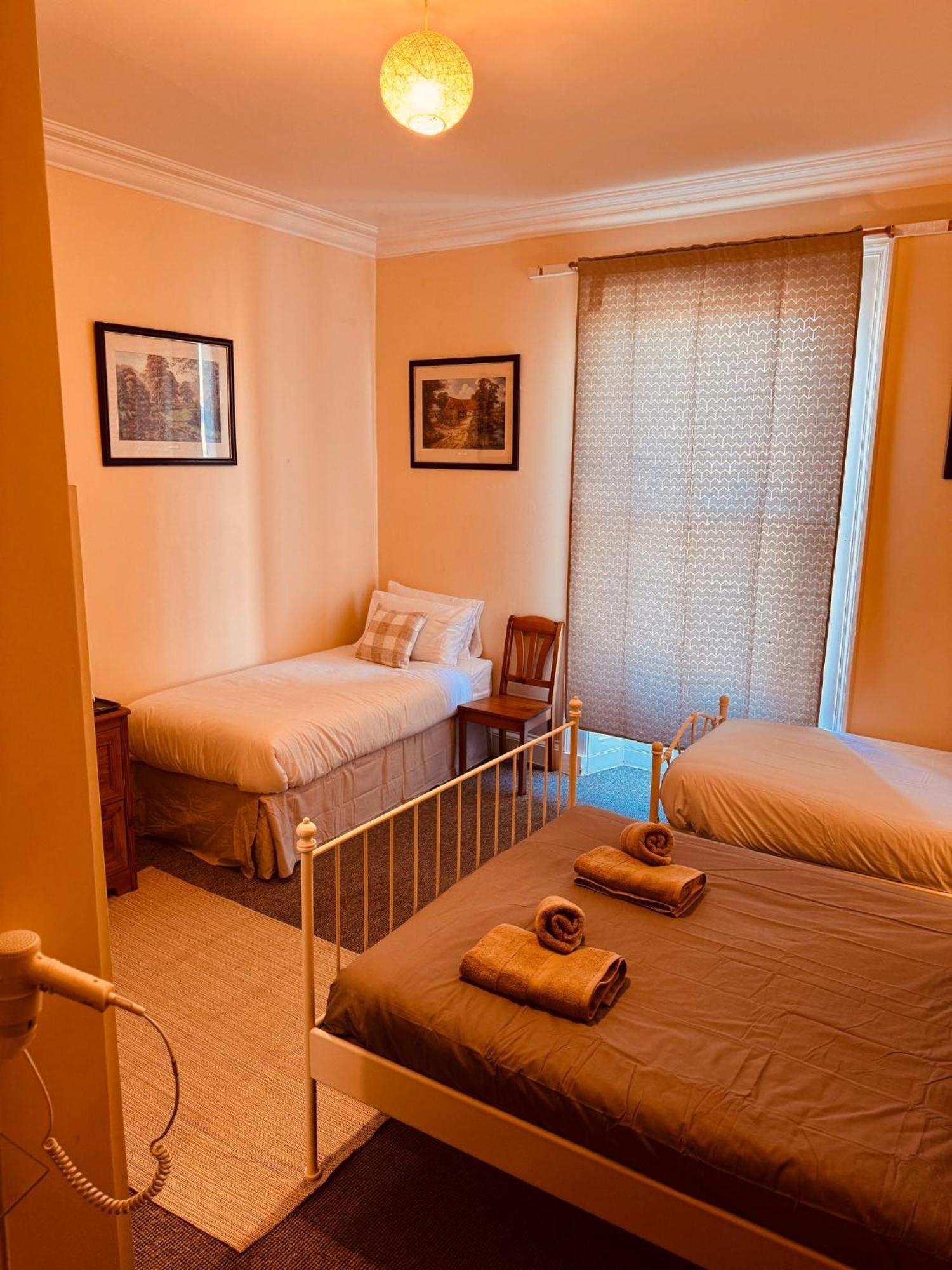 Edinburgh Travel Guest House Buitenkant foto
