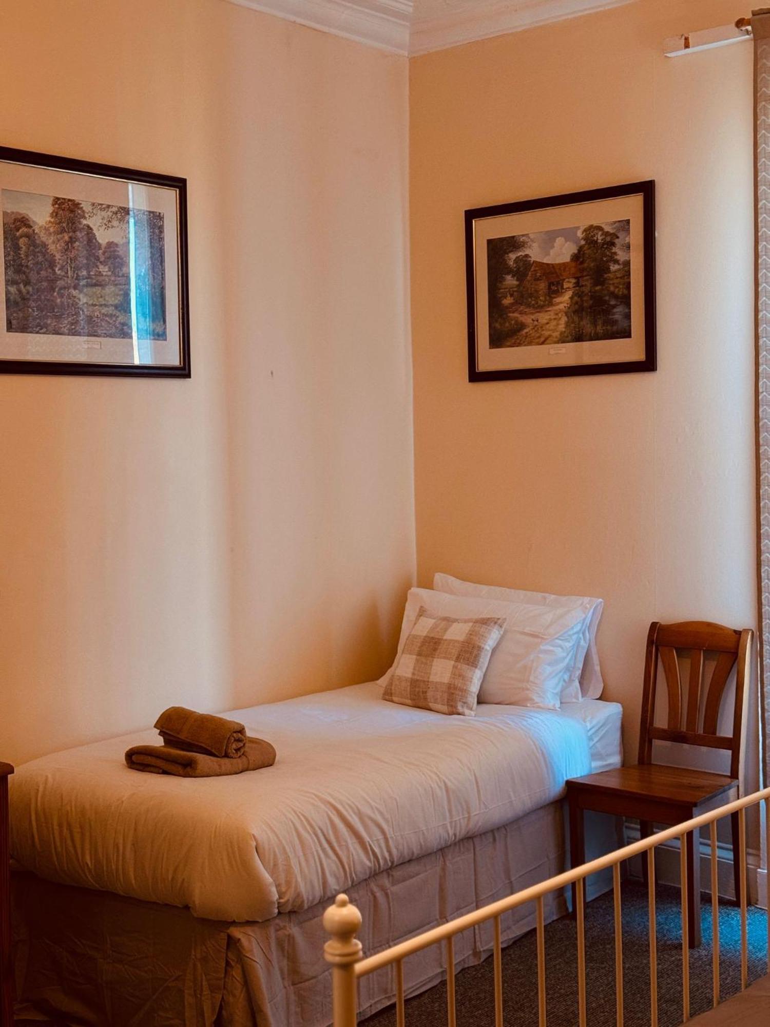 Edinburgh Travel Guest House Buitenkant foto