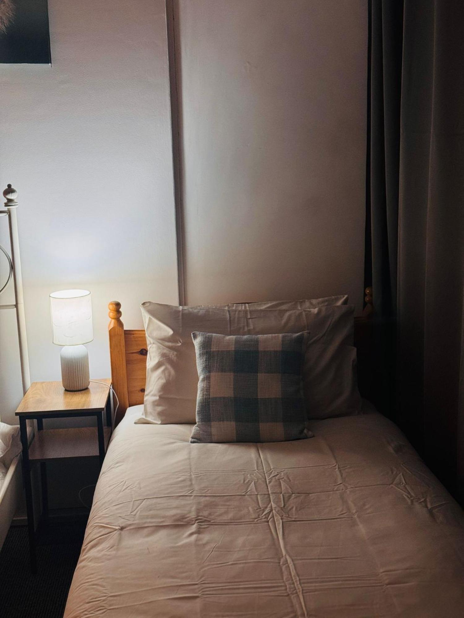 Edinburgh Travel Guest House Buitenkant foto
