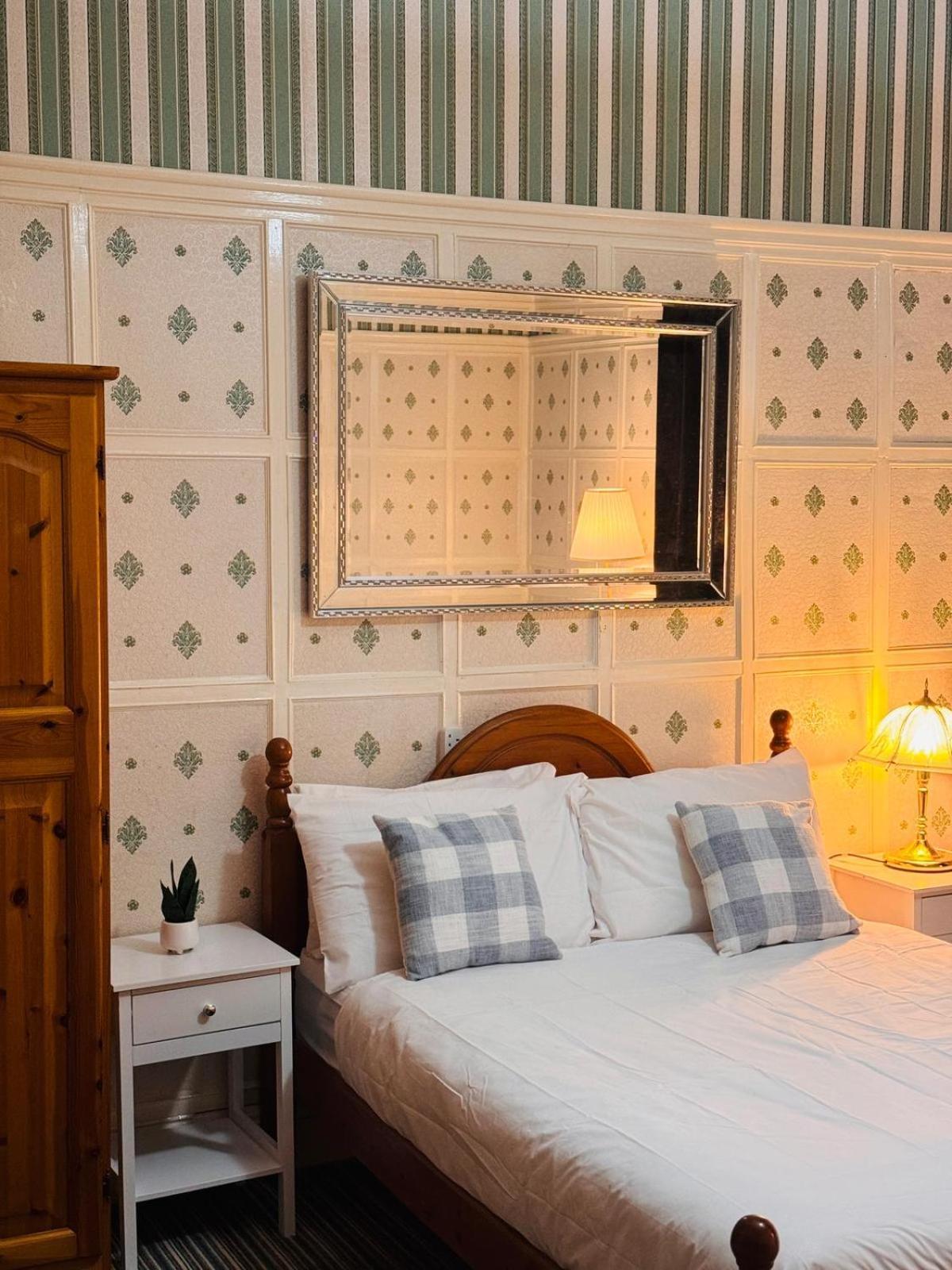 Edinburgh Travel Guest House Buitenkant foto