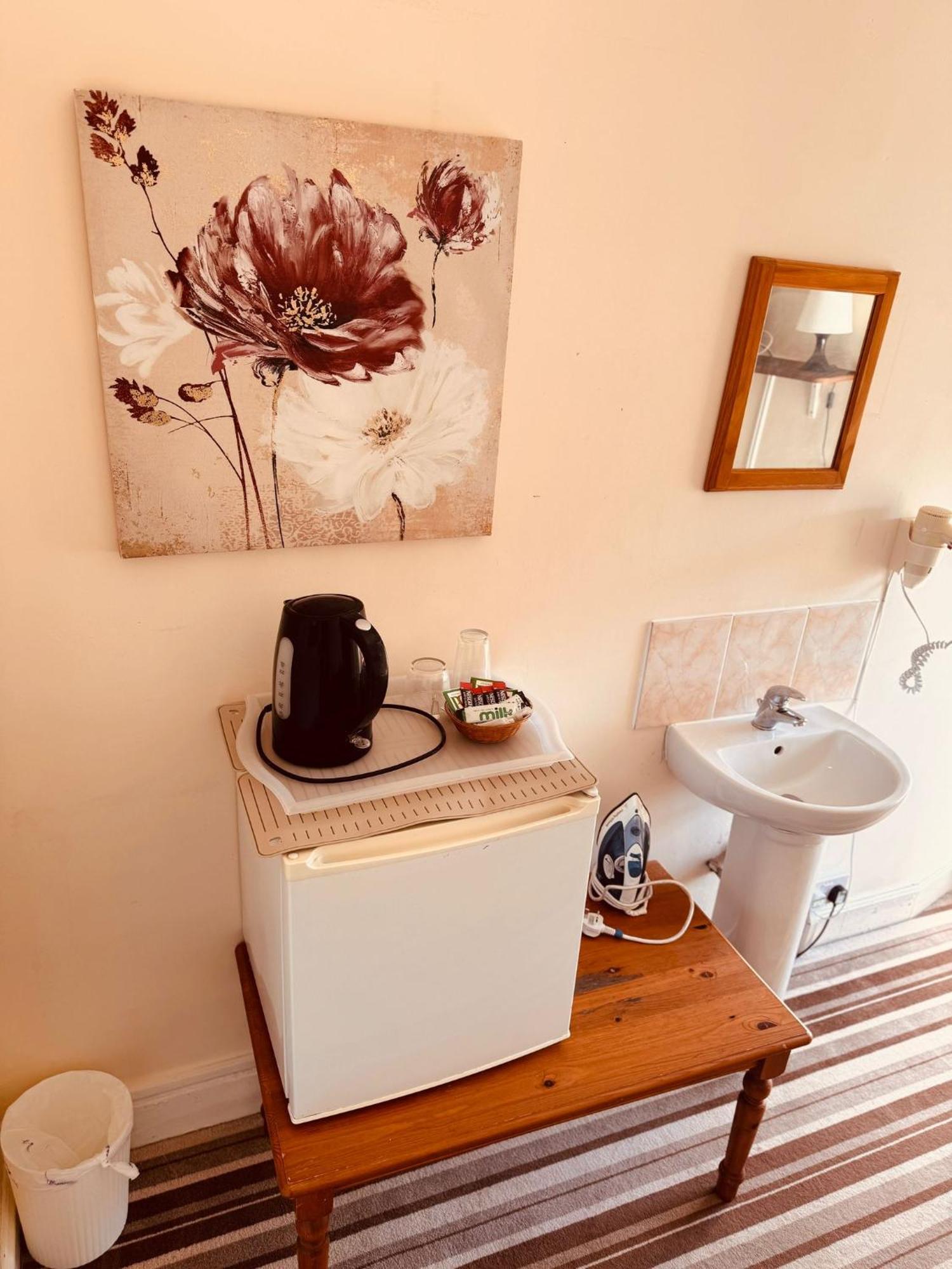Edinburgh Travel Guest House Buitenkant foto